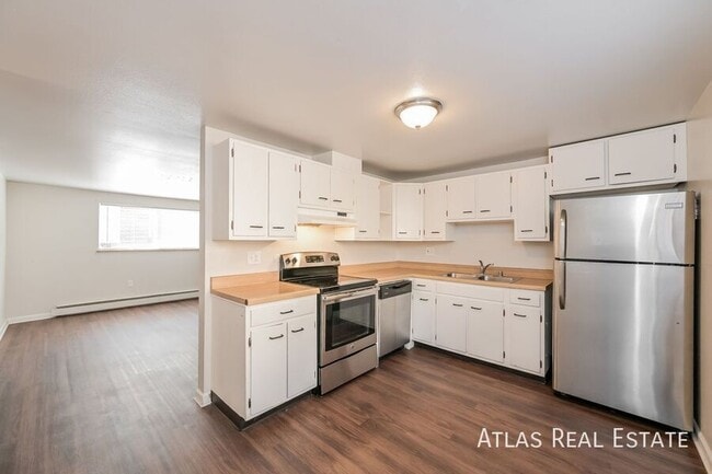 Building Photo - 3750 Owens St Unit C Rental