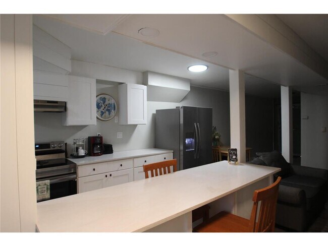 Photo - 401 W Main St