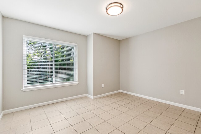 Photo - 813 Hammond Manor Dr Unit B