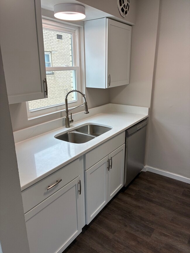 Photo - 4864 Madison Rd Unidad #3