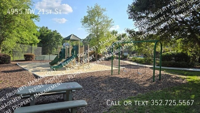 Photo - 4955 NW 21st St