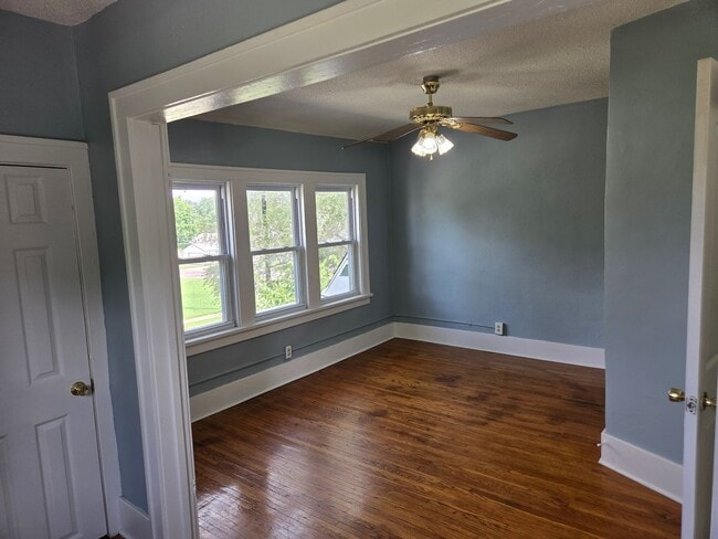 Photo - New Listing !!!