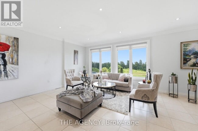 Photo - 14415 Jane St