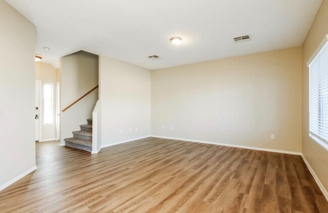 Photo - 5622 S 11th Pl