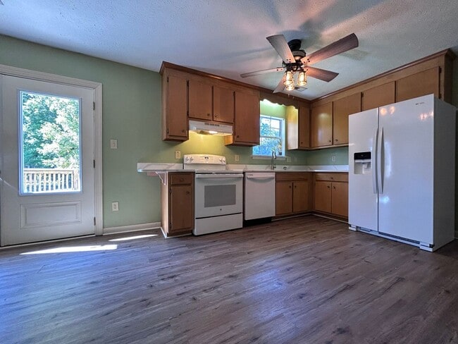 Photo - Charming 3-Bedroom Home in Newport News! "ASK ABOUT OUR ZERO DEPOSIT"