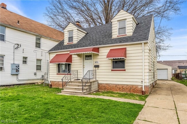 Photo - 20751 Goller Ave