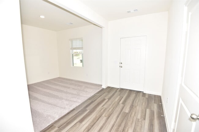 Photo - 21650 Cottage Ln
