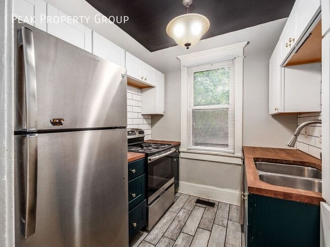 Photo - 1502 Summit St