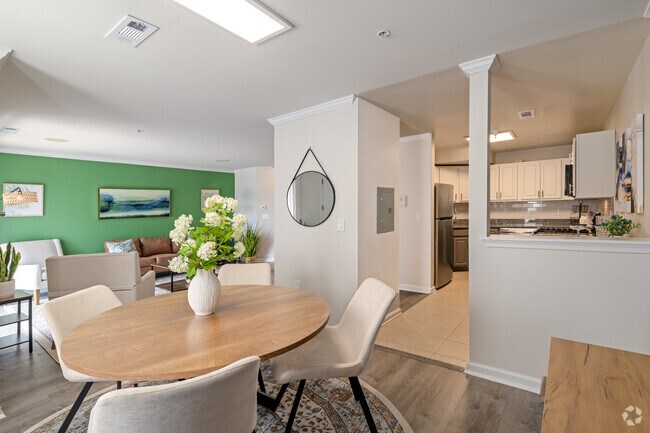 2BD, 2.5BA - 990SF - Meridian Terrace - Kitchen