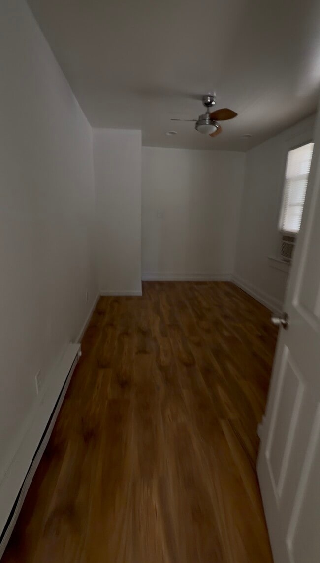 Photo - 838 W 41st St Unit 1