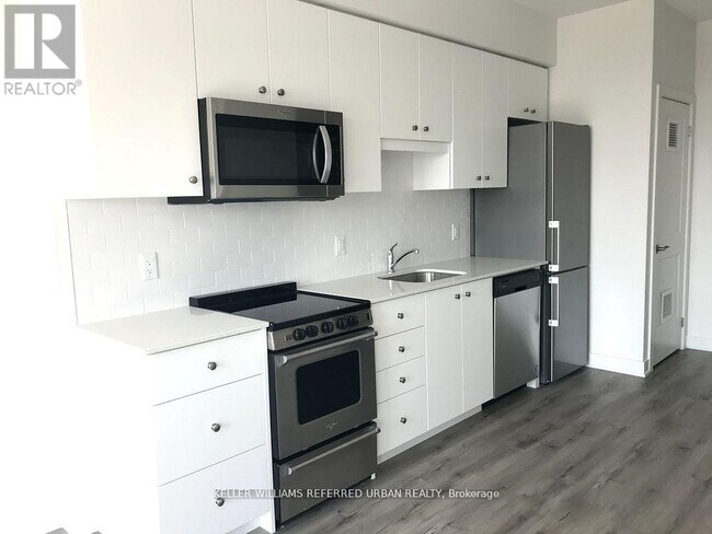 Photo - 110 Fergus Ave Unit 422