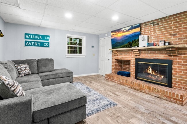 Photo - 864 Trojan Horse Cir Unit Lower