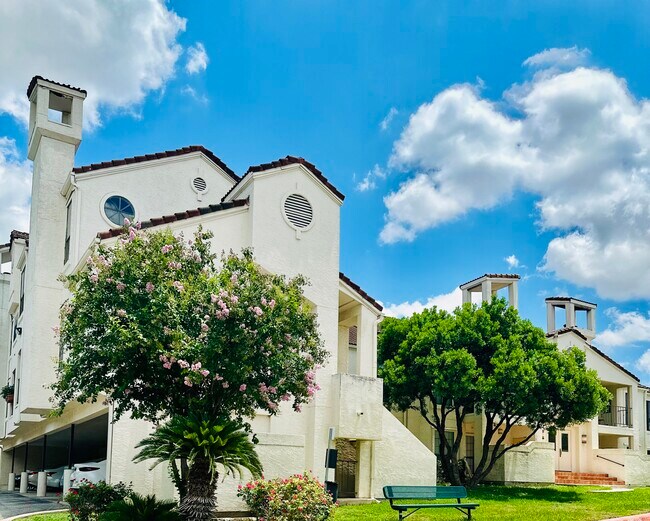 Photo - 2255 Thousand Oaks Unit 302