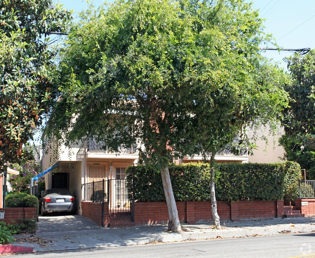 Photo - 11565 Ohio Ave