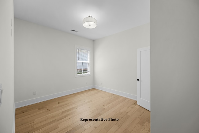 Photo - 396 N Liberty St