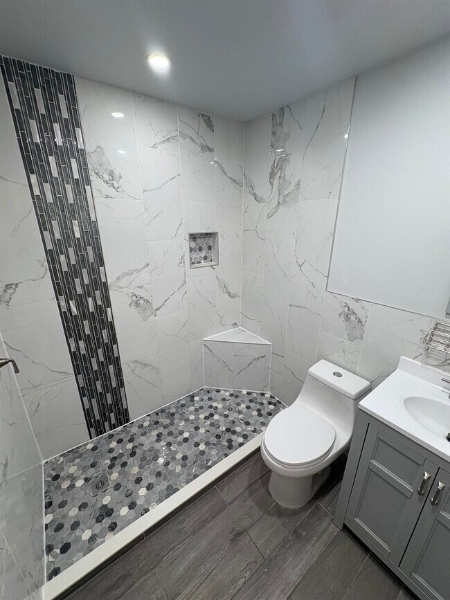 Photo - 226 Duncan Ave