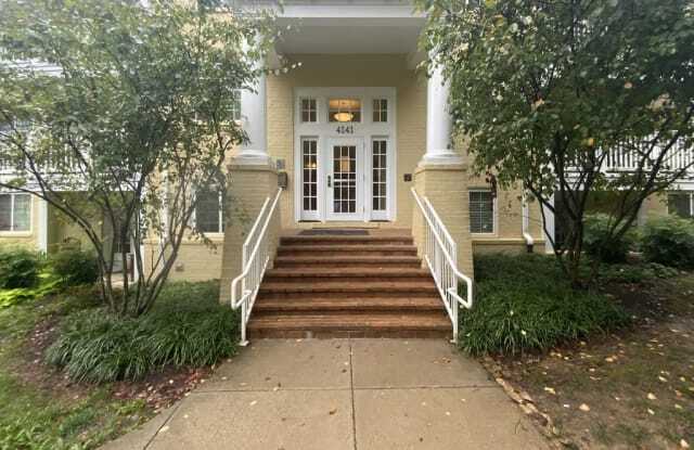 Photo - 4141 S Four Mile Run Dr Condo Unit 302