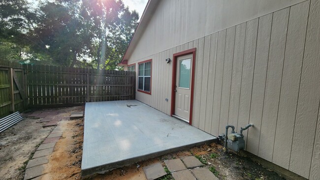 Photo - 10735 Parkland Woods Dr