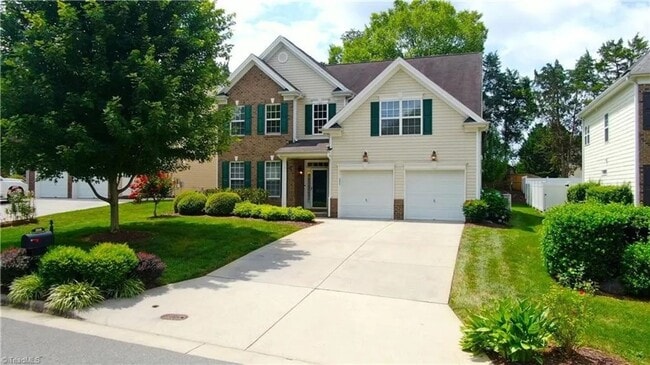 Photo - *** READY TO MOVE IN BY FIRST WEEK OF MAY***