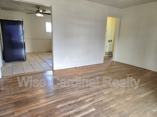 Photo - 4918 38th St