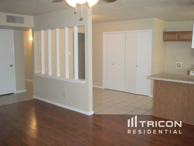 Photo - 9215 Sophora Dr