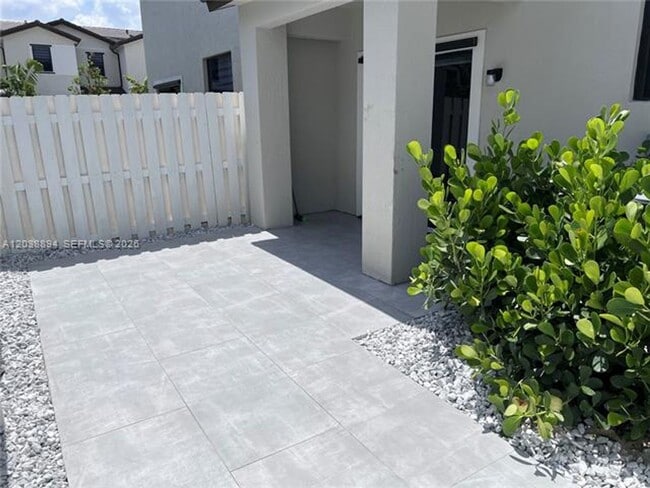Photo - 15925 SW 2nd Dr