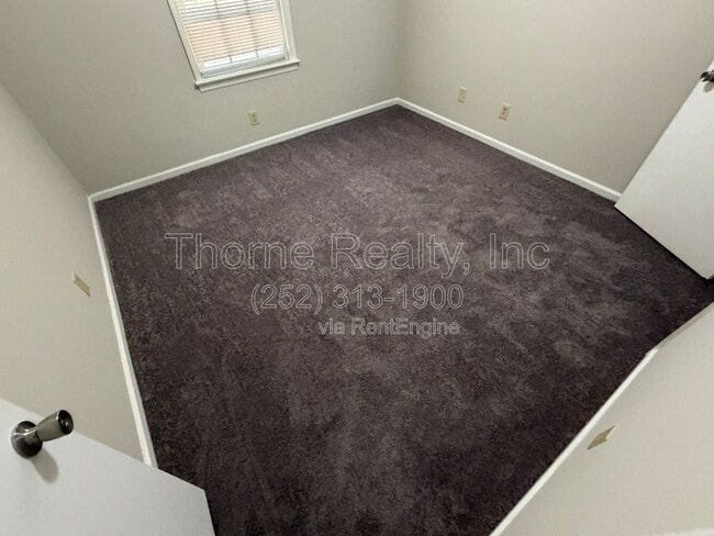 Photo - 2249 Sherwood Ave
