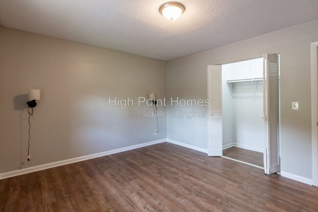 8810 Springfield Rd