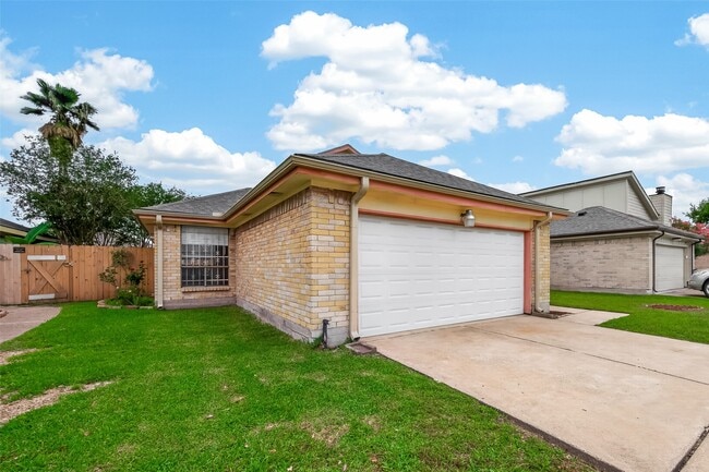 Photo - 13431 Clarewood Dr