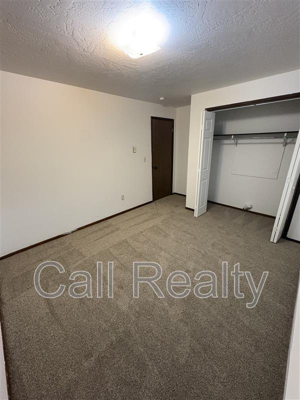 Photo - 3911 S Moffitt Rd