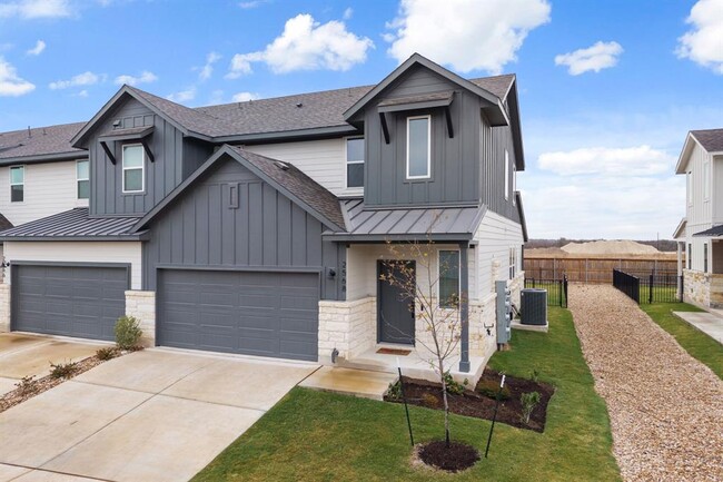 Photo - 2568 Jack Nora Wy