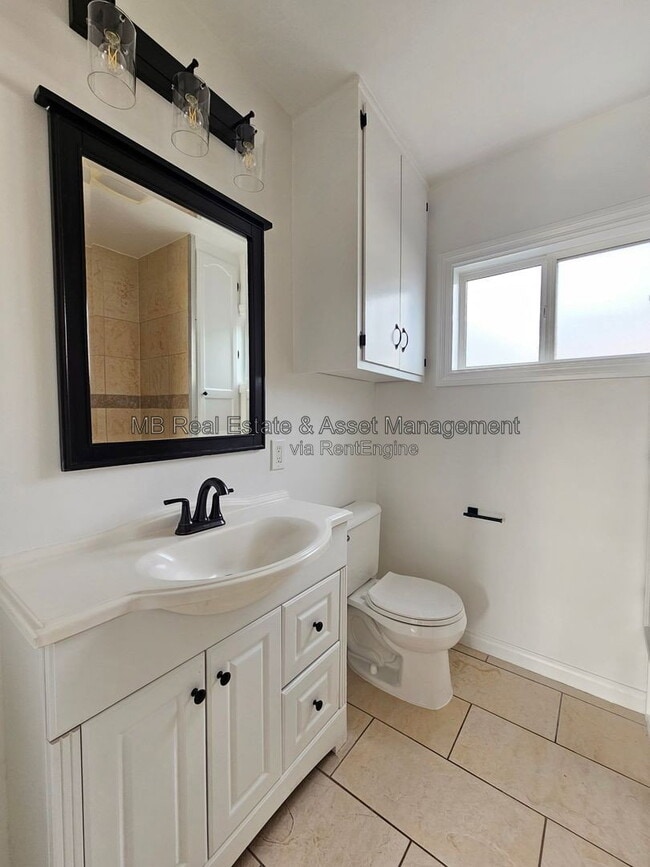 1745 W 165th Pl Unit B