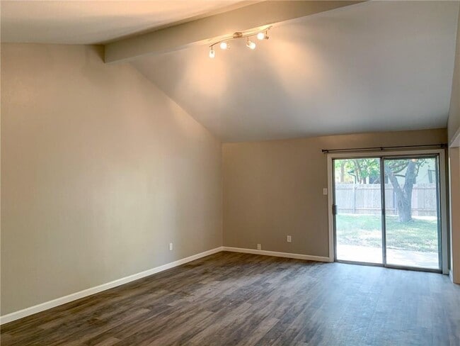 Photo - 11640 Parkfield Dr