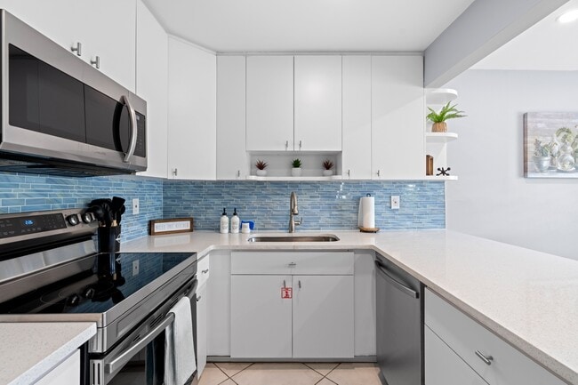Photo - 3372 NE 5th Dr