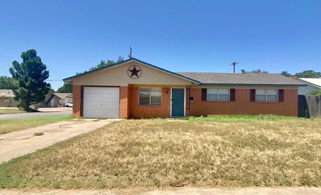 4 bedroom near LCU now available - 4 bedroom near LCU now available