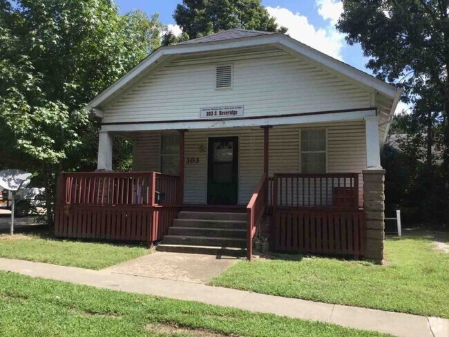 Building Photo - 303 S Beveridge St Rental