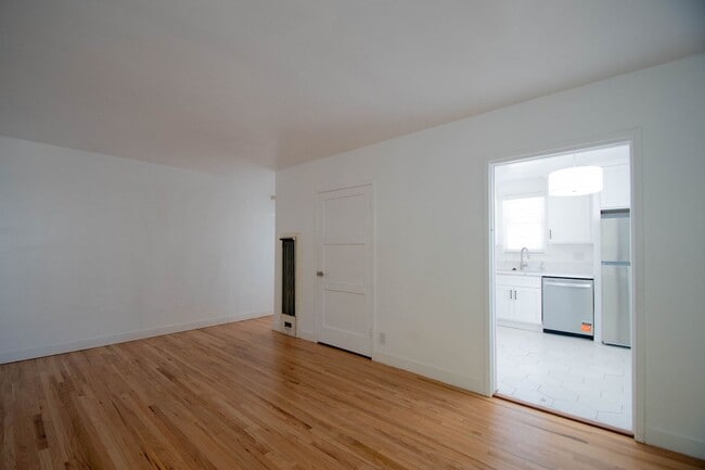 Photo - 14437 Dickens St Unit 14439 1/4