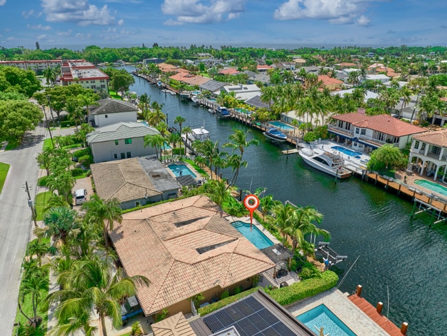 Building Photo - 2810 NE 48th Ct