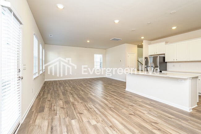 Photo - 828 Pear Blossom Ct