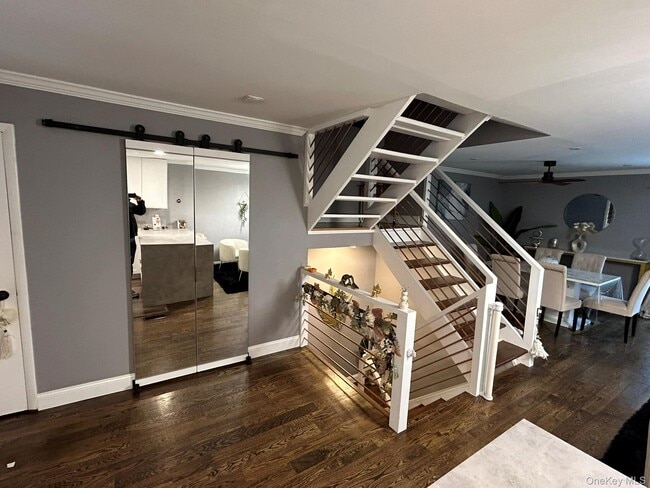 Photo - 18 Brewster Woods Dr