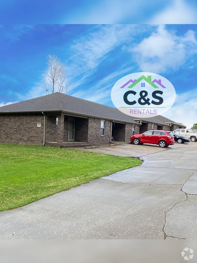 Building Photo - 2165 Smothers Rd Rental