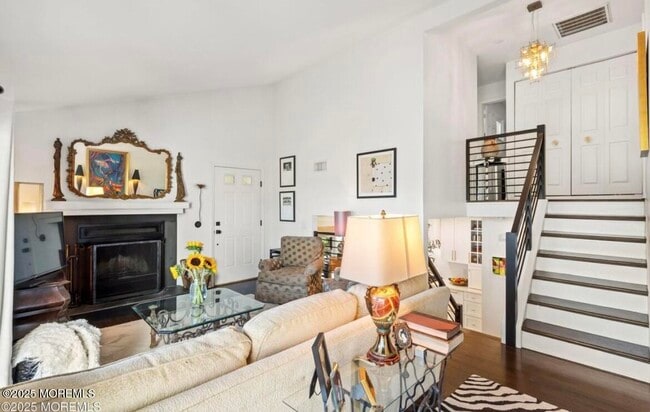 Photo - 85 Tower Hill Dr Unit 608