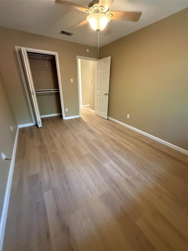 Photo - 2704 Crownspoint Dr