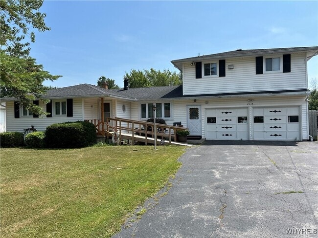 Building Photo - 2718 Stenzel Ave Rental