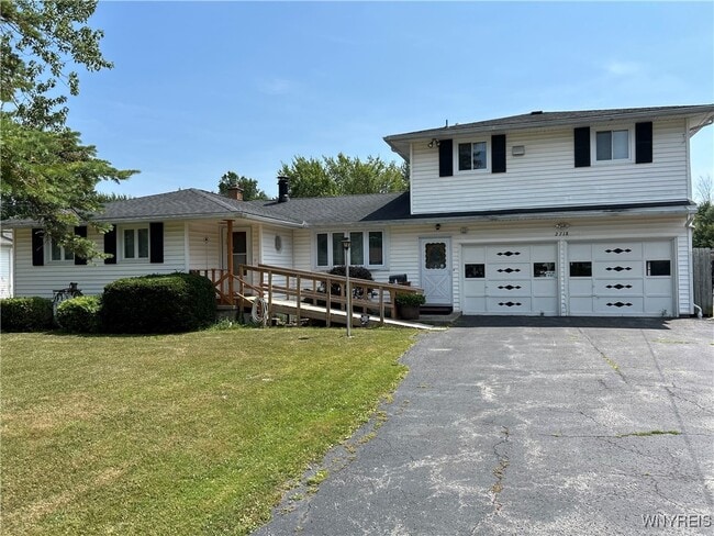 Building Photo - 2718 Stenzel Ave Rental