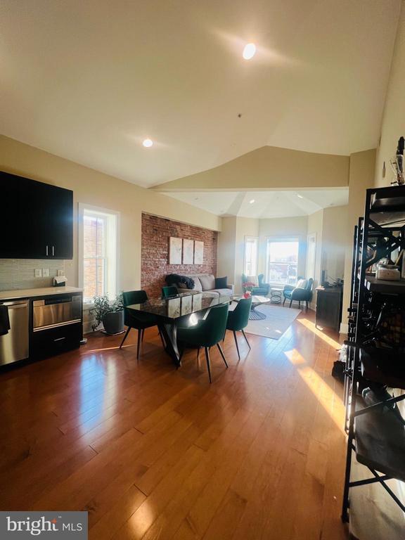 Photo - 3517 13th St NW Unit 302