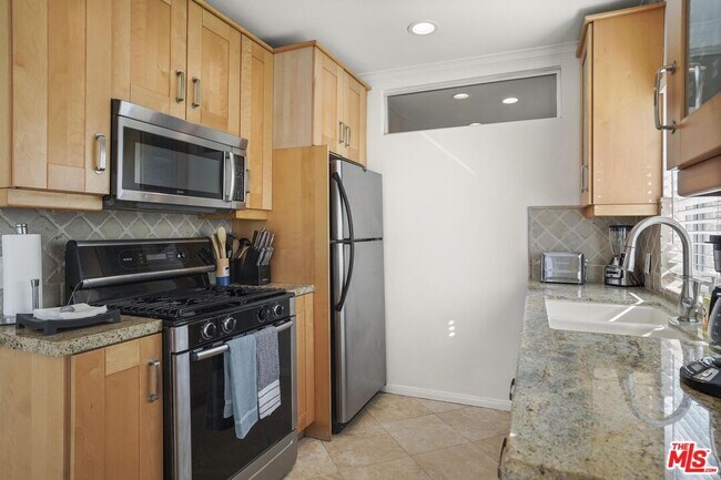 Photo - 2101 Ocean Ave Unit 4