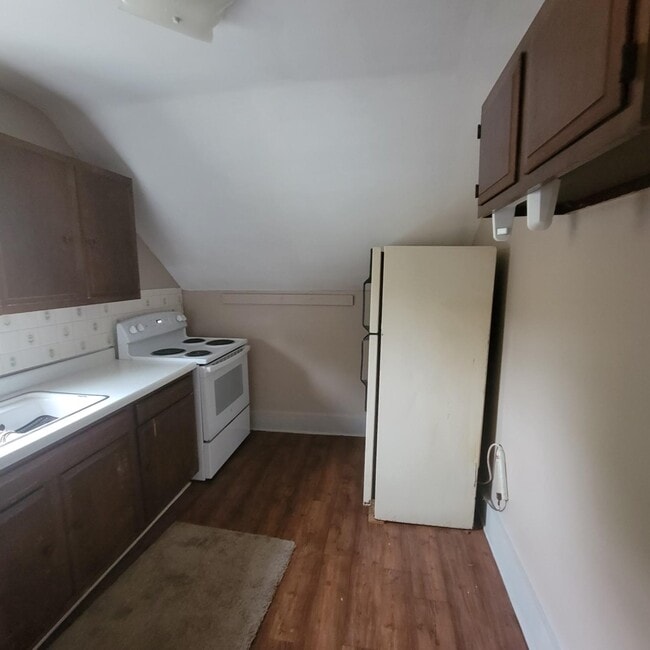 Photo - 127 N 9th St