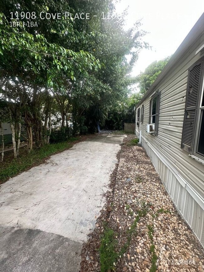 Photo - 11908 Cove Pl Unit A