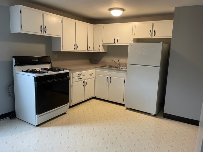 Photo - 4944 Fairway Ct